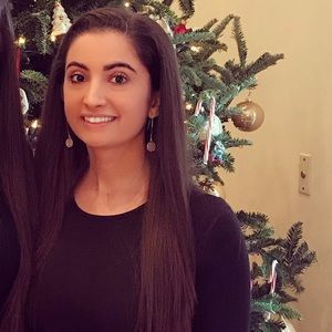 Meet your Posher, Carmella